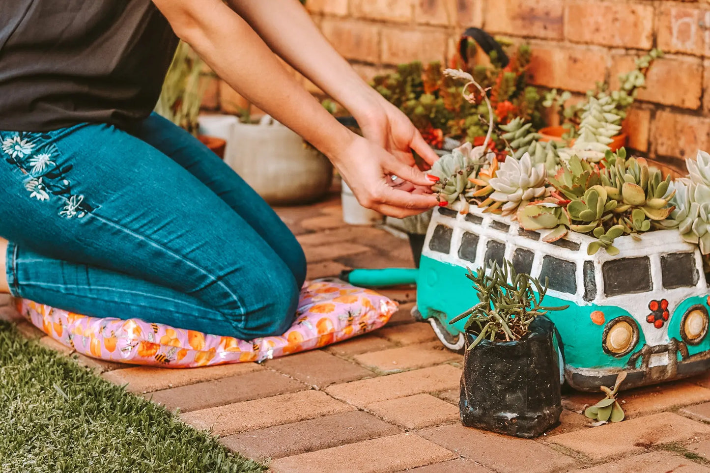 Garden Knee Pillow Respectree